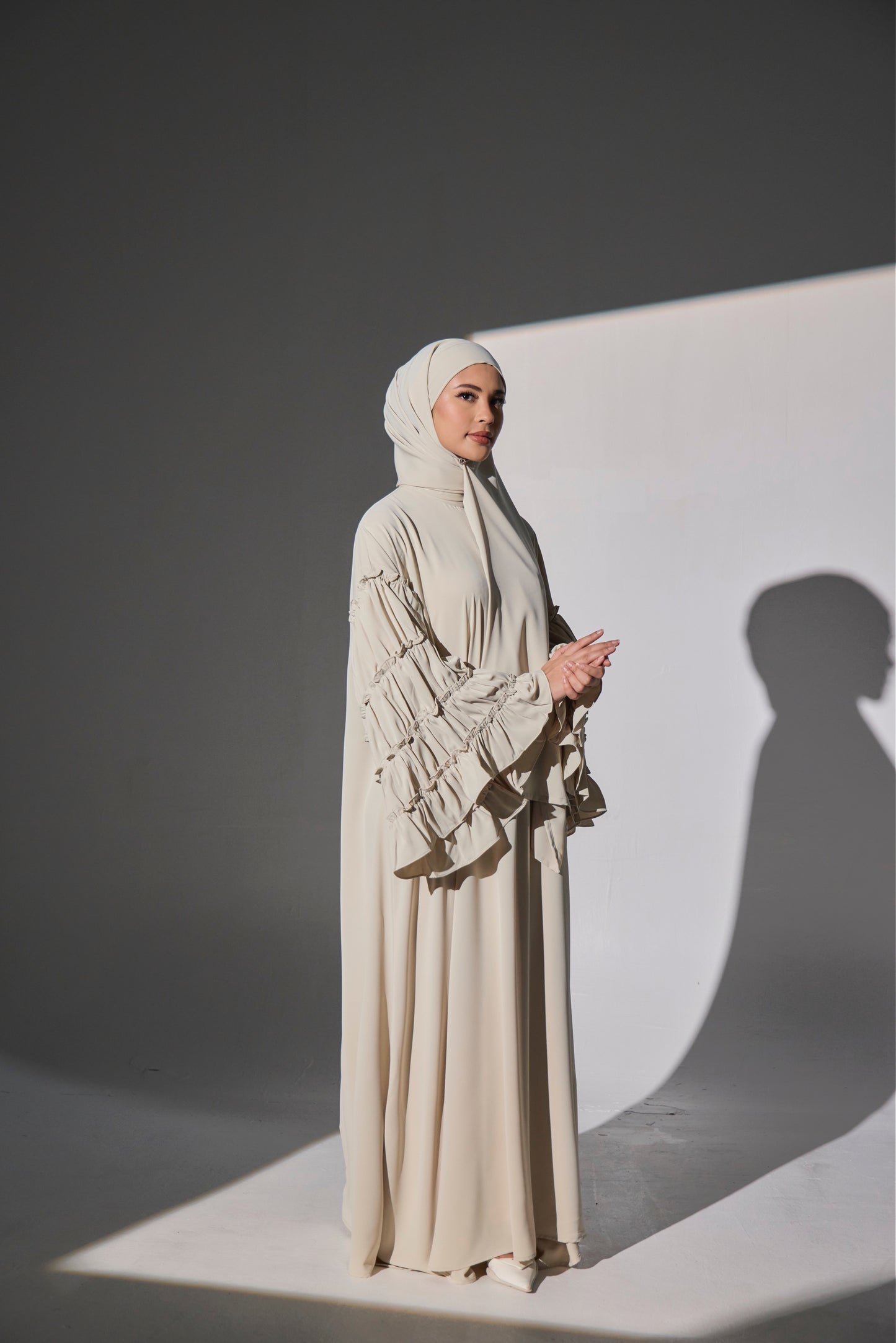 Dahlia Abaya